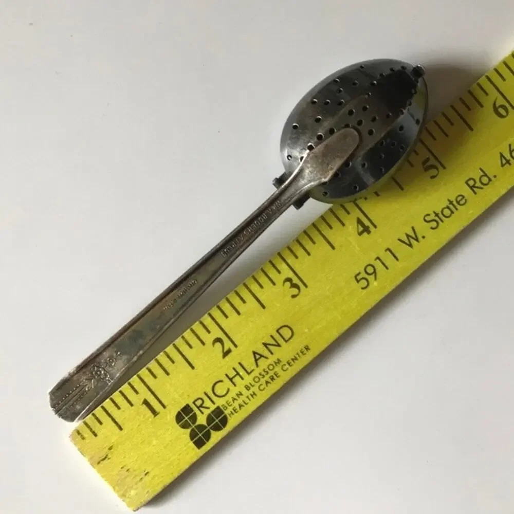Oneida Wm. A. Rogers A1 Plus Vintage Tea Steeper Strainer Infuser Hinged Spoon